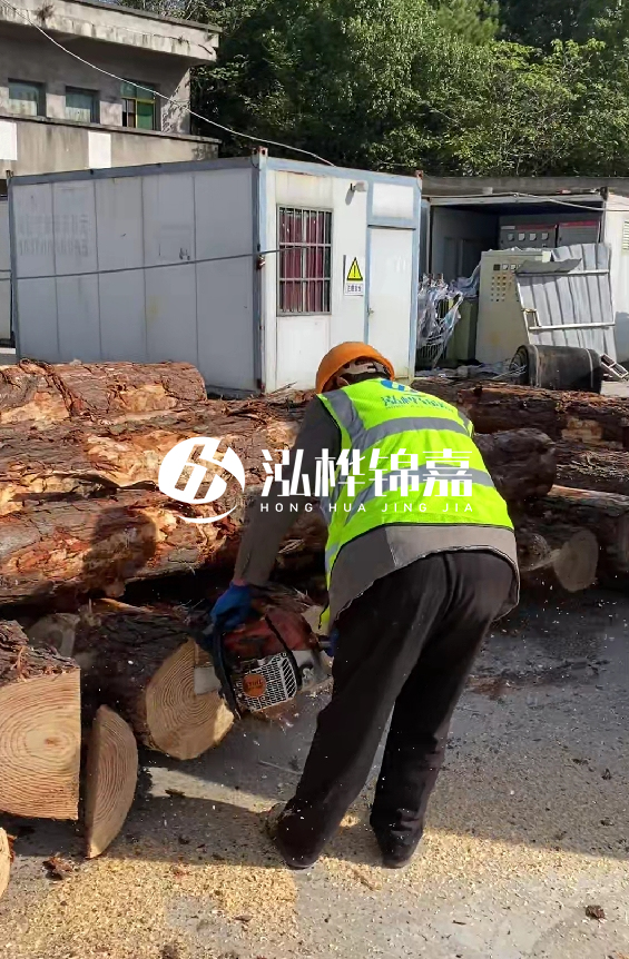 湖北有打樁木源頭工廠嗎？4米8公分松木樁多少錢一根？