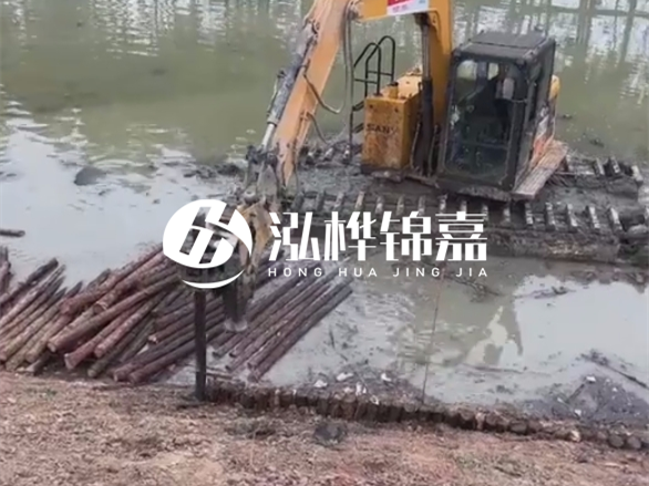 怎么選擇靠譜的松木樁施工隊 - 水上打松木樁聯(lián)系電話多少？