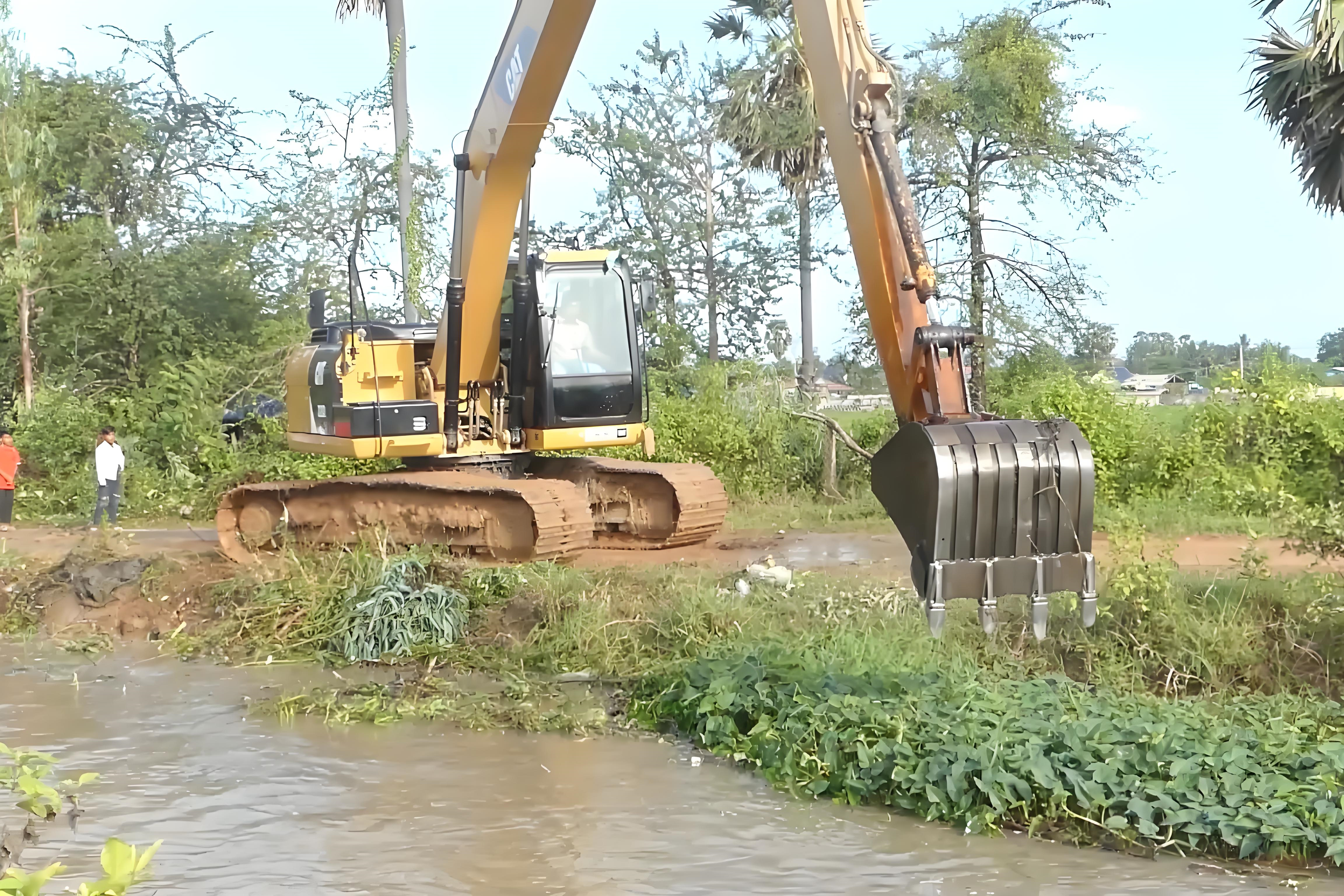 甘肅水挖清淤團(tuán)隊(duì)泓樺錦嘉-挖泥船清淤多少錢一方？
