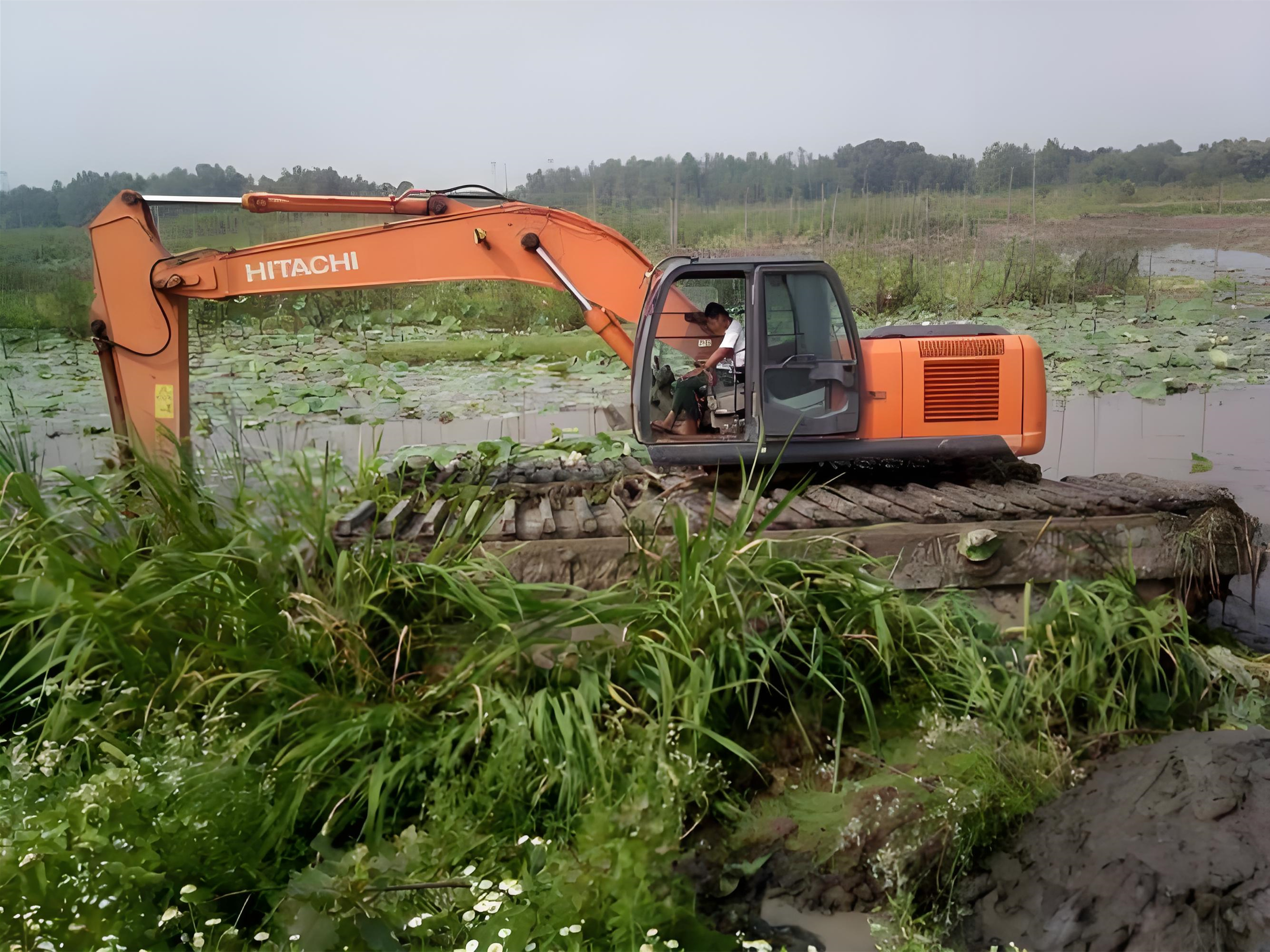 甘肅酒泉水上挖機(jī)清淤施工隊(duì) - 挖機(jī)清淤的費(fèi)用怎么計(jì)算？