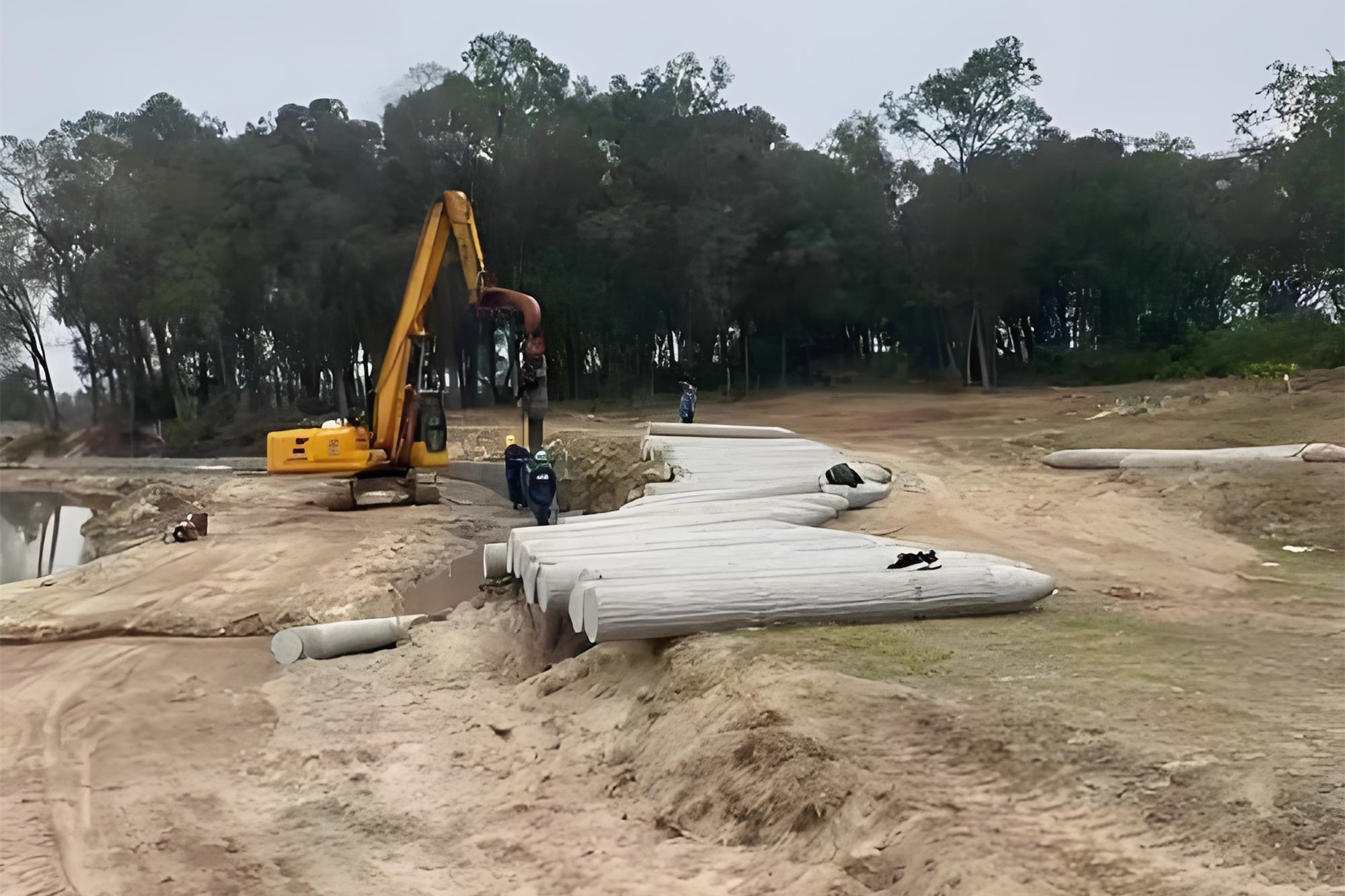 水泥仿木樁廠家泓樺錦嘉-水泥仿木樁價格是按根還是按立方計算？