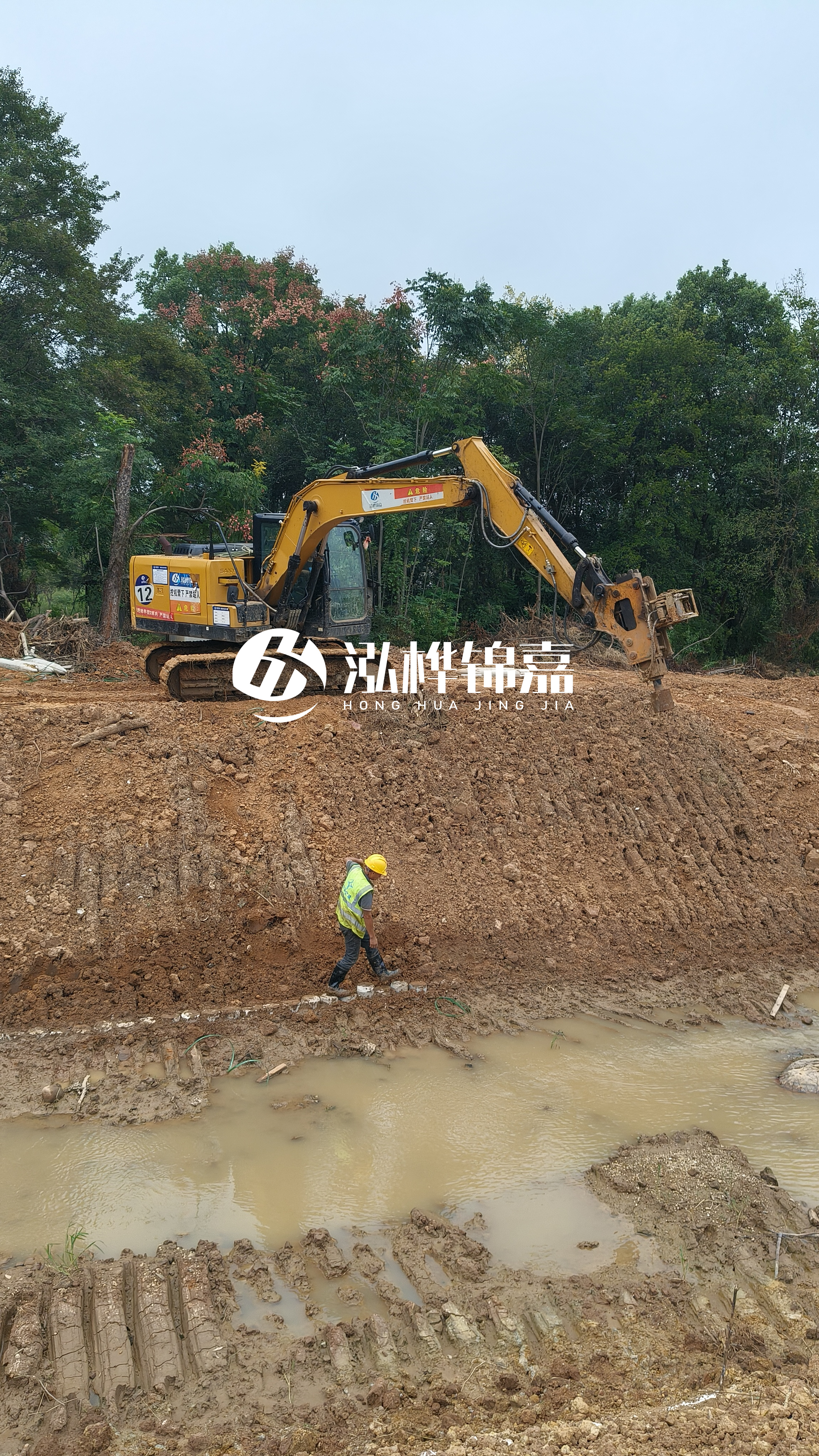 水泥仿木樁施工隊(duì)泓樺錦嘉-河道仿木樁的高度選多少合適？